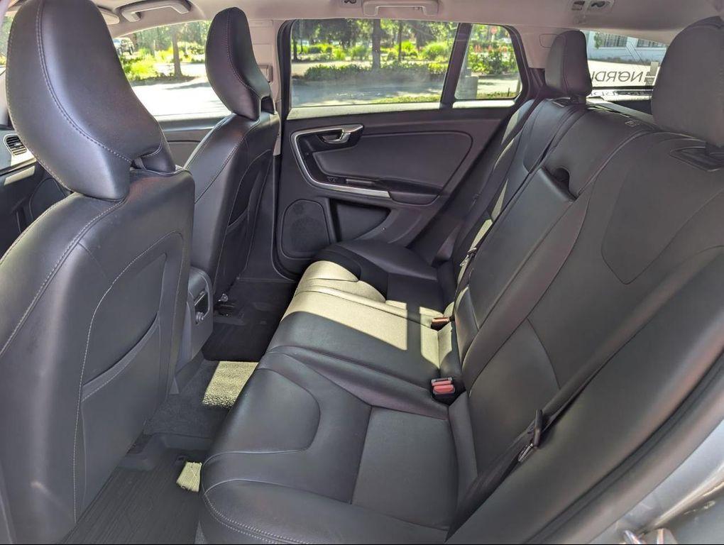 used 2018 Volvo V60 Cross Country car, priced at $19,800