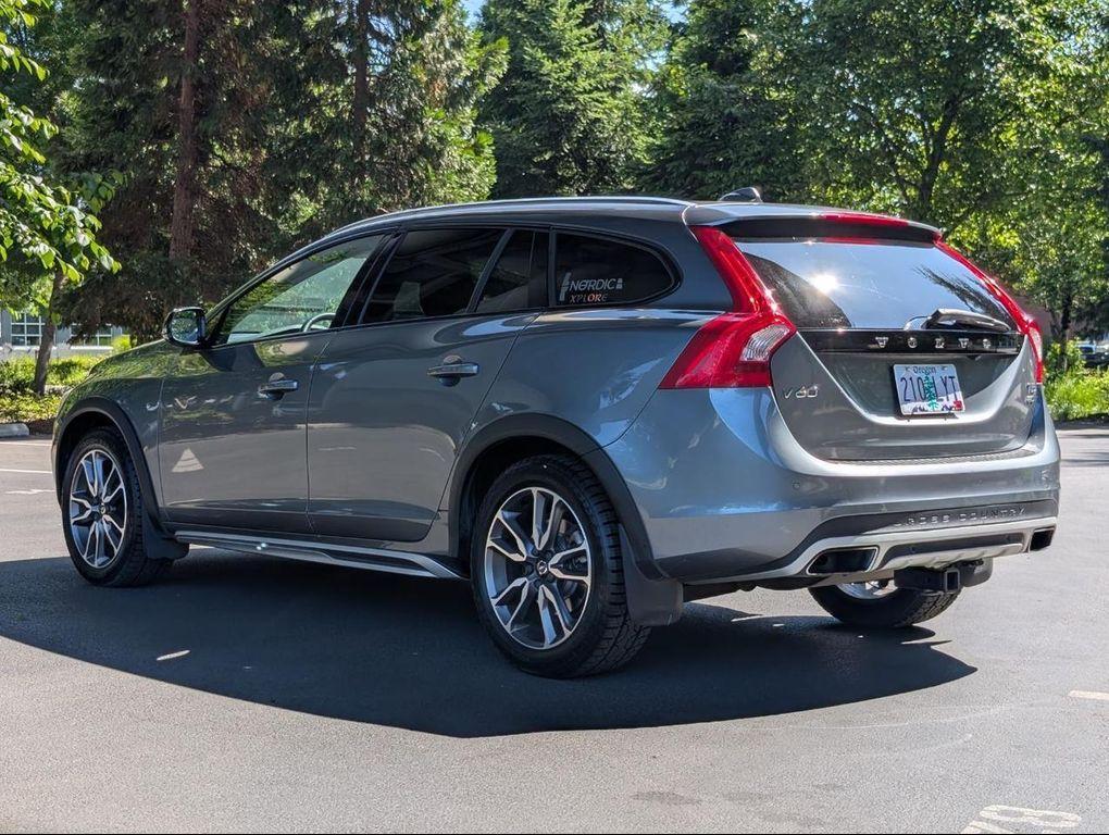 used 2018 Volvo V60 Cross Country car, priced at $19,800