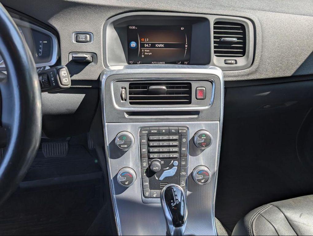 used 2018 Volvo V60 Cross Country car, priced at $19,800