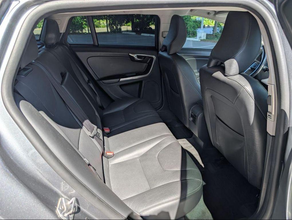 used 2018 Volvo V60 Cross Country car, priced at $19,800