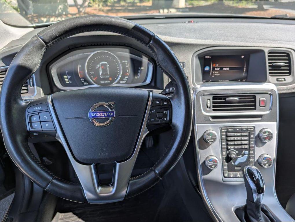 used 2018 Volvo V60 Cross Country car, priced at $19,800