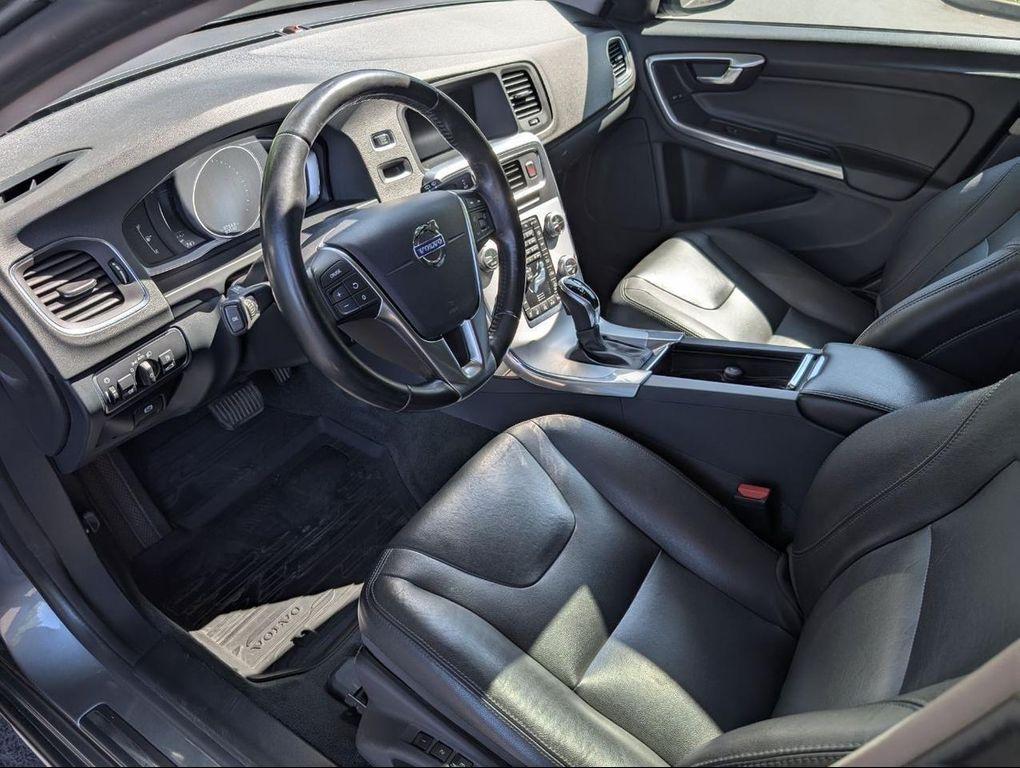 used 2018 Volvo V60 Cross Country car, priced at $19,800