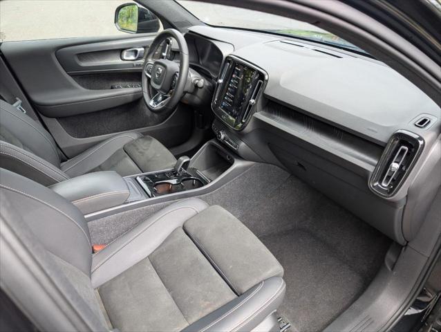 used 2023 Volvo C40 Recharge Pure Electric car, priced at $33,800