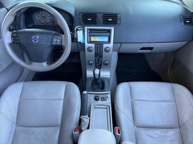 used 2006 Volvo C70 car, priced at $12,500