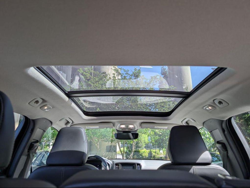 used 2025 Volvo XC40 car, priced at $34,900