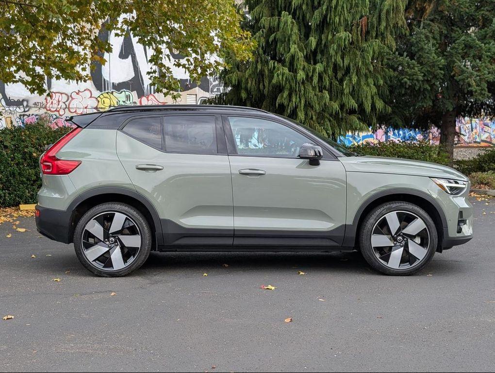used 2024 Volvo XC40 Recharge Pure Electric car, priced at $39,800