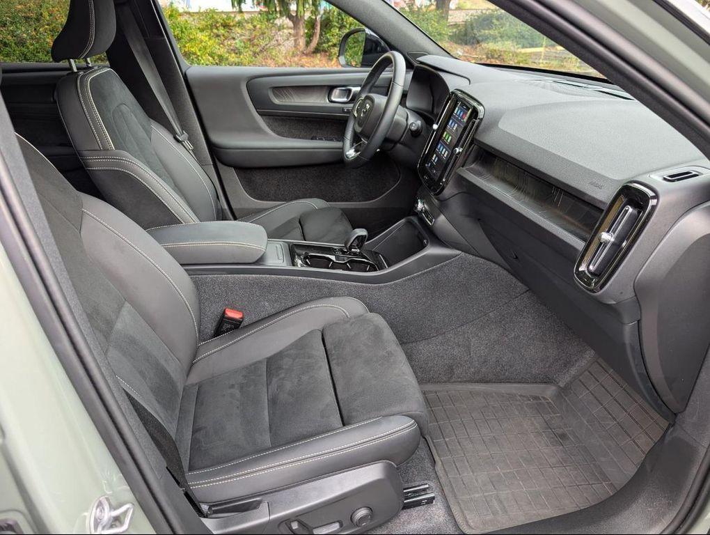 used 2024 Volvo XC40 Recharge Pure Electric car, priced at $39,800