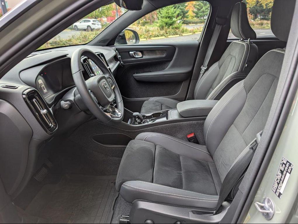 used 2024 Volvo XC40 Recharge Pure Electric car, priced at $39,800