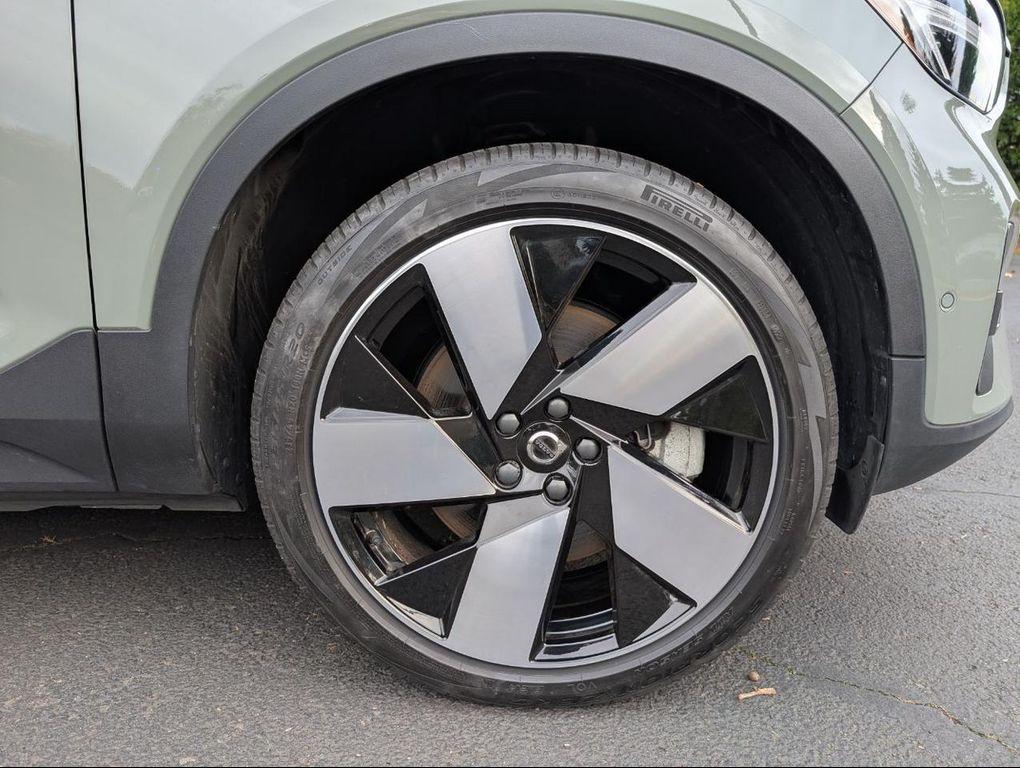 used 2024 Volvo XC40 Recharge Pure Electric car, priced at $39,800