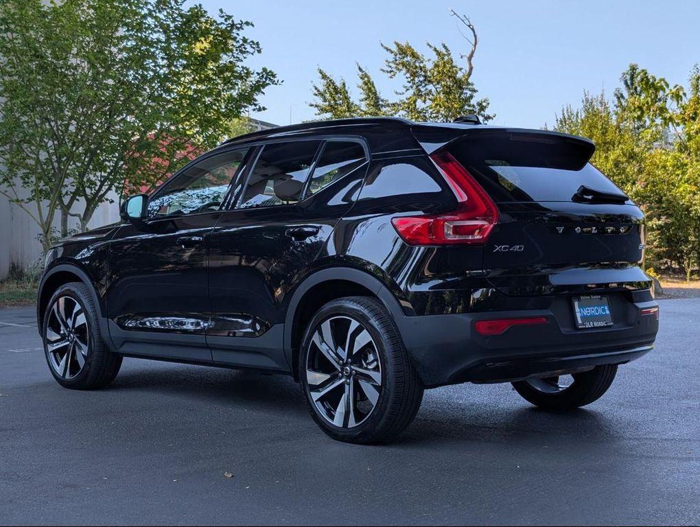 used 2025 Volvo XC40 car, priced at $35,800