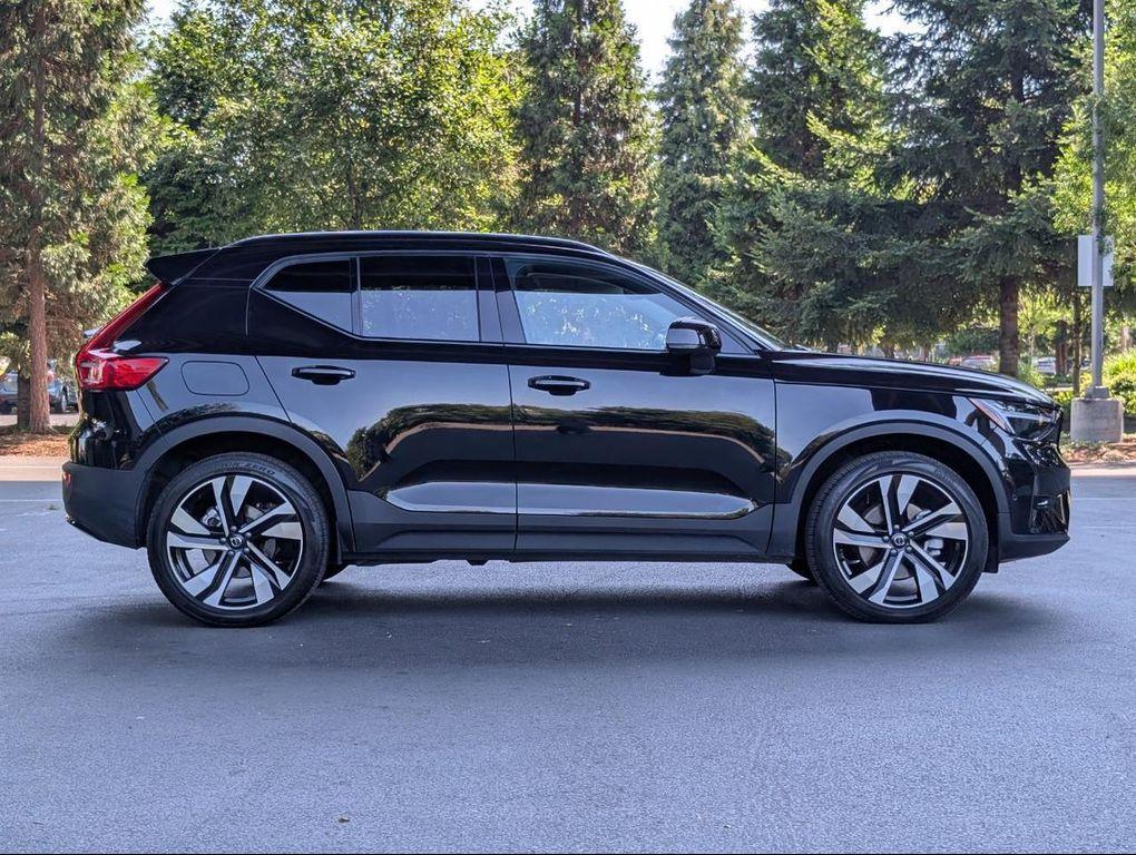 used 2025 Volvo XC40 car, priced at $35,800