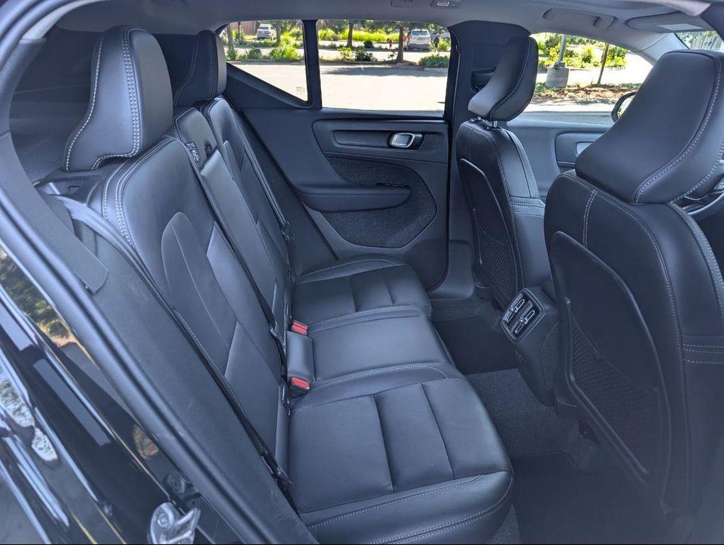 used 2025 Volvo XC40 car, priced at $35,800