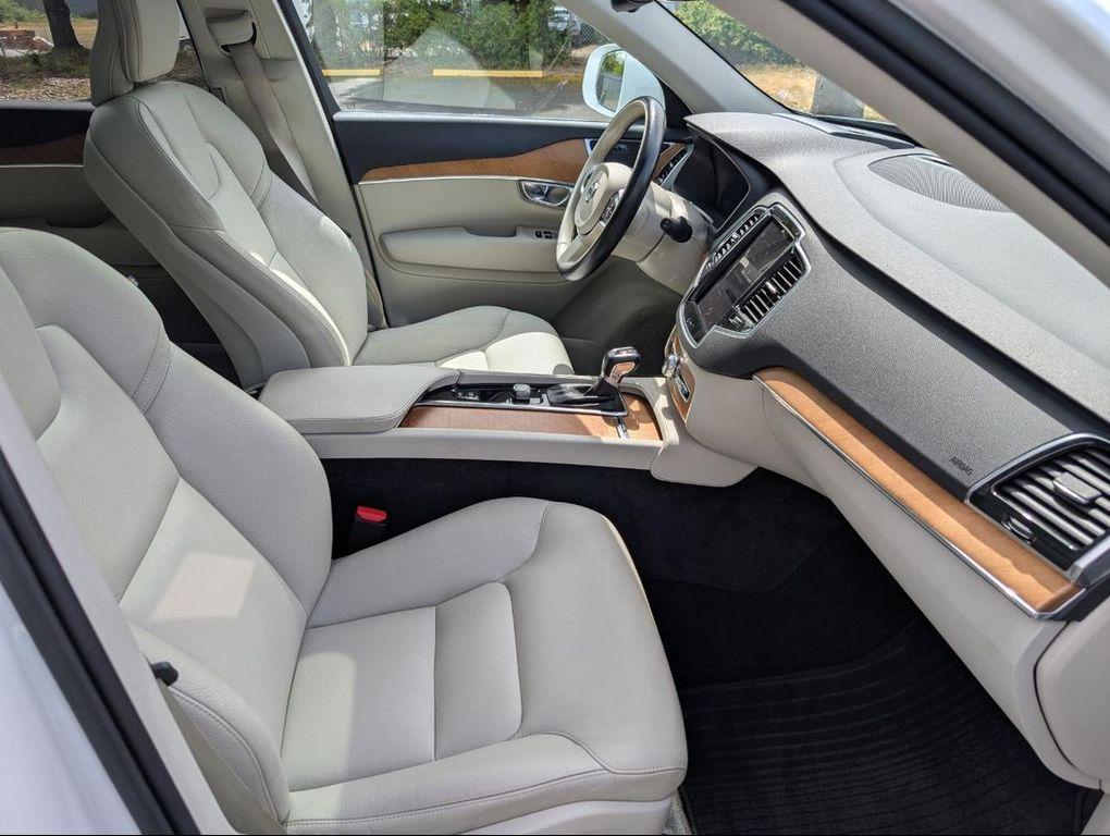 used 2022 Volvo XC90 car, priced at $36,300