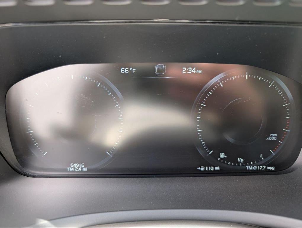 used 2022 Volvo XC90 car, priced at $36,300
