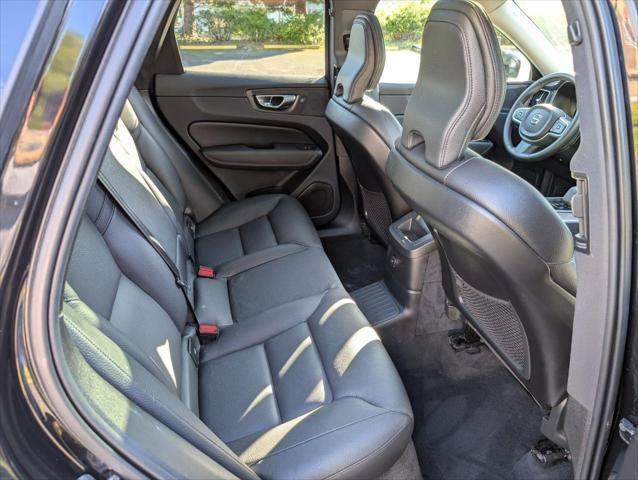 used 2022 Volvo XC60 Recharge Plug-In Hybrid car, priced at $39,800