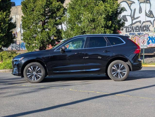 used 2022 Volvo XC60 Recharge Plug-In Hybrid car, priced at $39,800