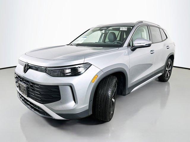 new 2025 Volkswagen Tiguan car, priced at $34,671