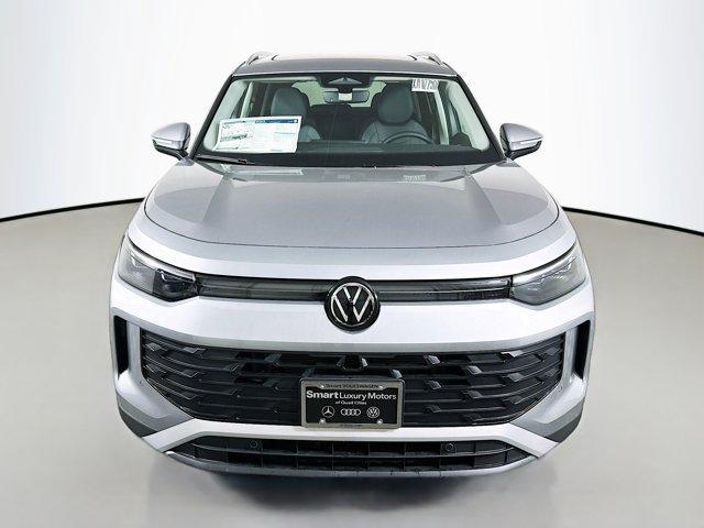new 2025 Volkswagen Tiguan car, priced at $34,671