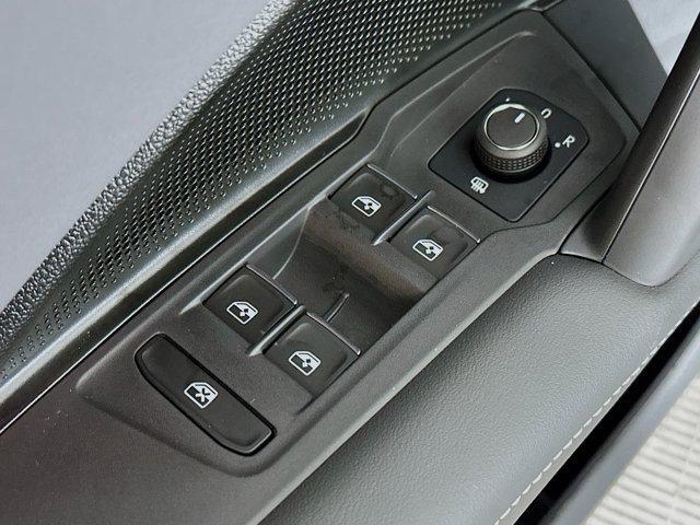 new 2025 Volkswagen Tiguan car, priced at $34,671