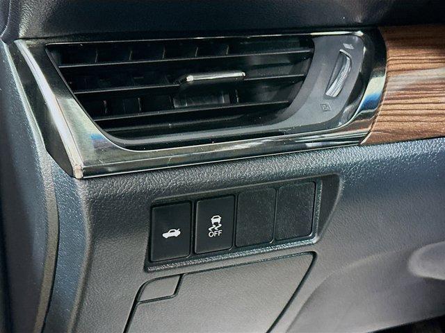 used 2013 Toyota Avalon Hybrid car, priced at $12,396