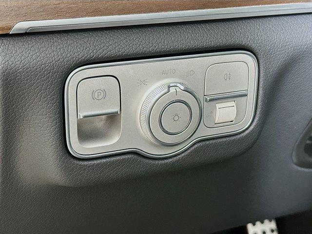 new 2026 Mercedes-Benz GLS 450 car, priced at $101,550