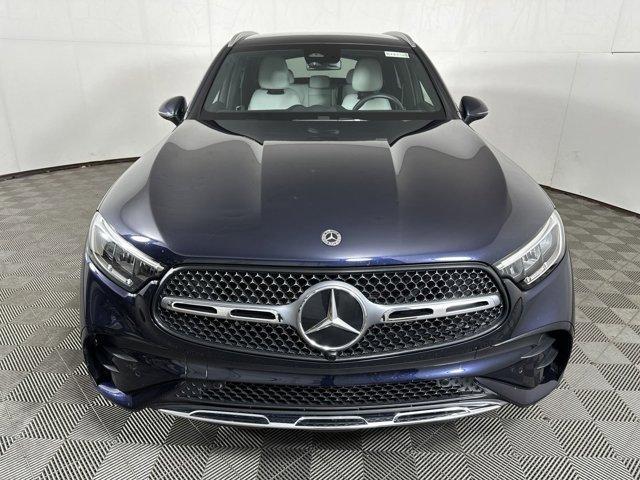 new 2024 Mercedes-Benz GLC 300 car, priced at $57,370