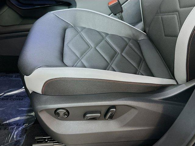 new 2025 Volkswagen Atlas car, priced at $49,127