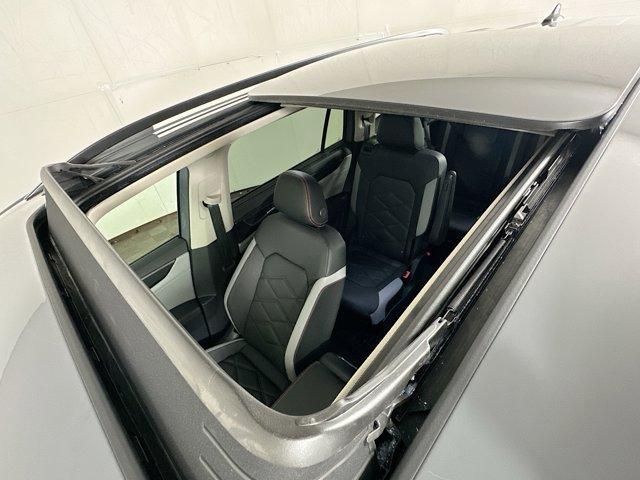 new 2025 Volkswagen Atlas car, priced at $49,127