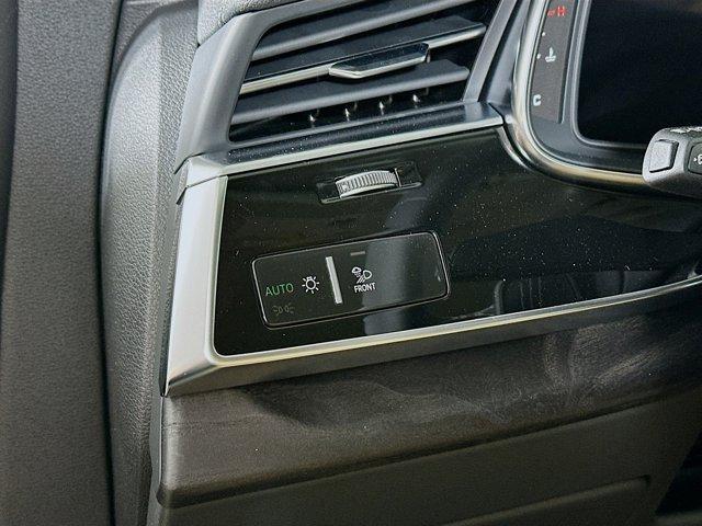 new 2025 Audi Q8 car