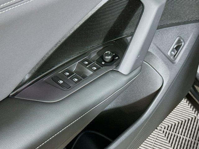 new 2025 Volkswagen Tiguan car, priced at $35,270