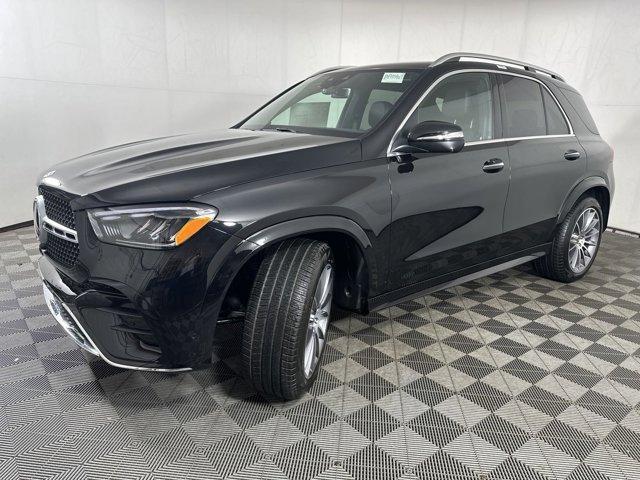 new 2025 Mercedes-Benz GLE 450 car, priced at $80,250