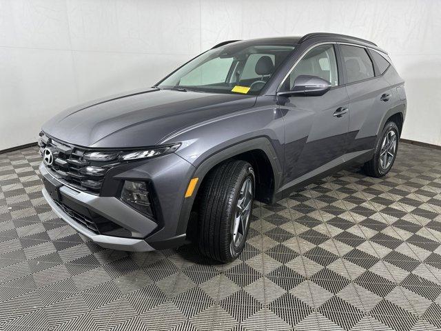 used 2025 Hyundai TUCSON Hybrid car, priced at $35,651
