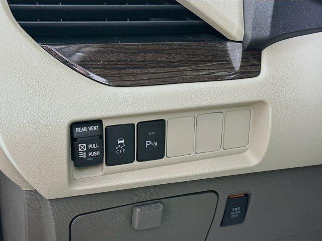 used 2018 Toyota Sienna car, priced at $21,790