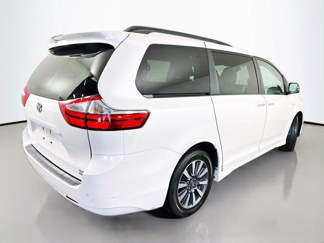 used 2018 Toyota Sienna car, priced at $21,790