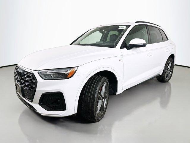 new 2025 Audi Q5 car, priced at $65,695