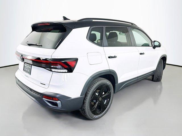 new 2025 Volkswagen Taos car