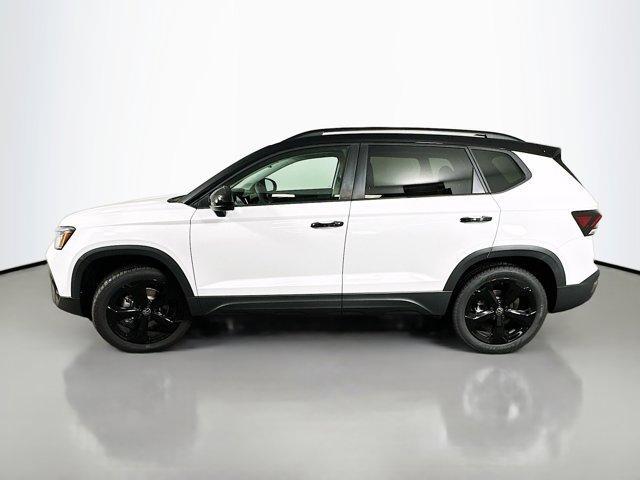 new 2025 Volkswagen Taos car
