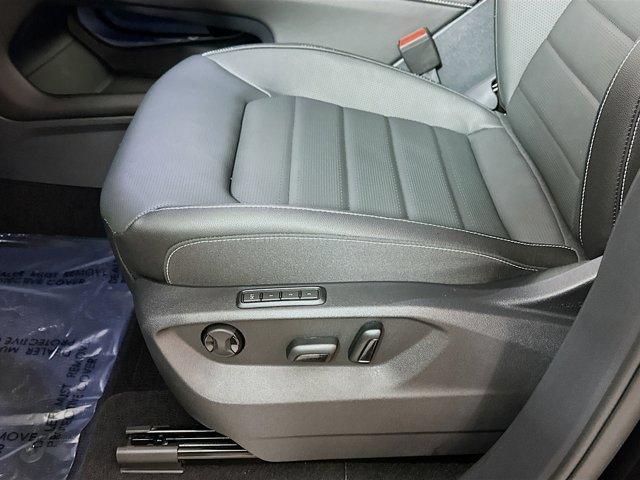 new 2025 Volkswagen Atlas car, priced at $49,071