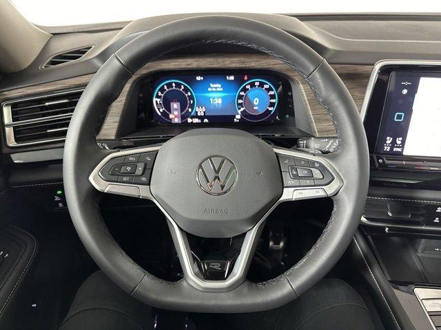 new 2024 Volkswagen Atlas car, priced at $55,531