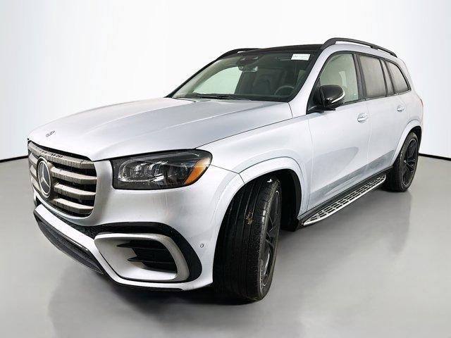 new 2026 Mercedes-Benz GLS 580 car