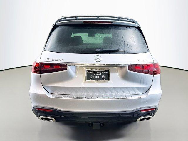 new 2026 Mercedes-Benz GLS 580 car