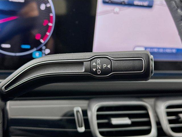 new 2026 Mercedes-Benz GLS 580 car