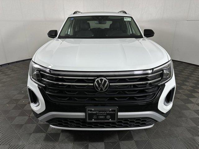 new 2024 Volkswagen Atlas car, priced at $47,650