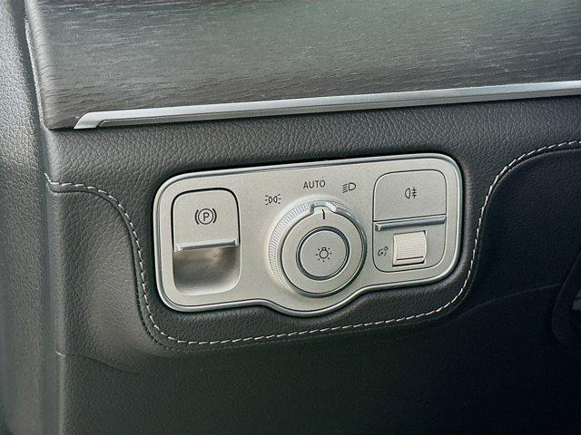 new 2025 Mercedes-Benz GLS 450 car, priced at $96,660