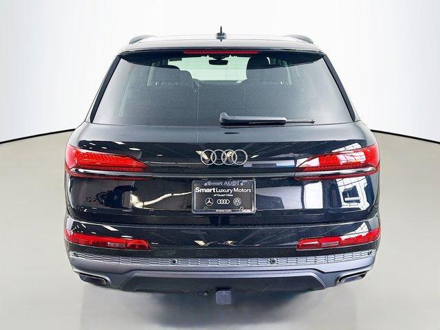 new 2025 Audi Q7 car, priced at $75,395
