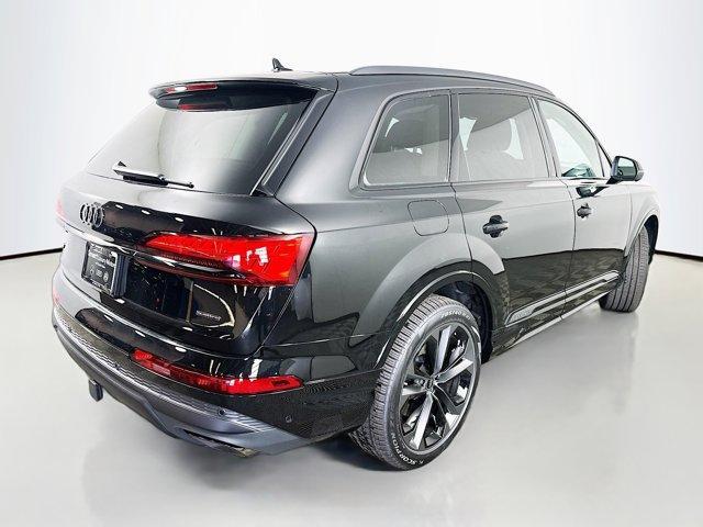 new 2025 Audi Q7 car, priced at $75,395