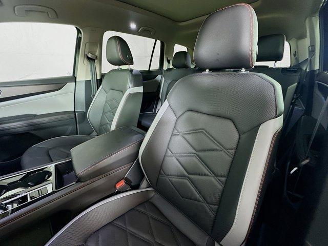 new 2025 Volkswagen Atlas car, priced at $40,554
