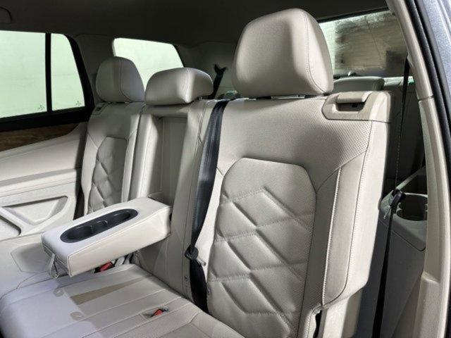 new 2025 Volkswagen Atlas car, priced at $39,863