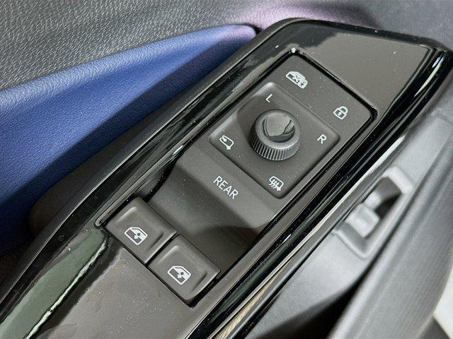 new 2025 Volkswagen ID.4 car