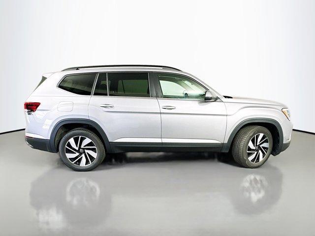 new 2025 Volkswagen Atlas car, priced at $43,570